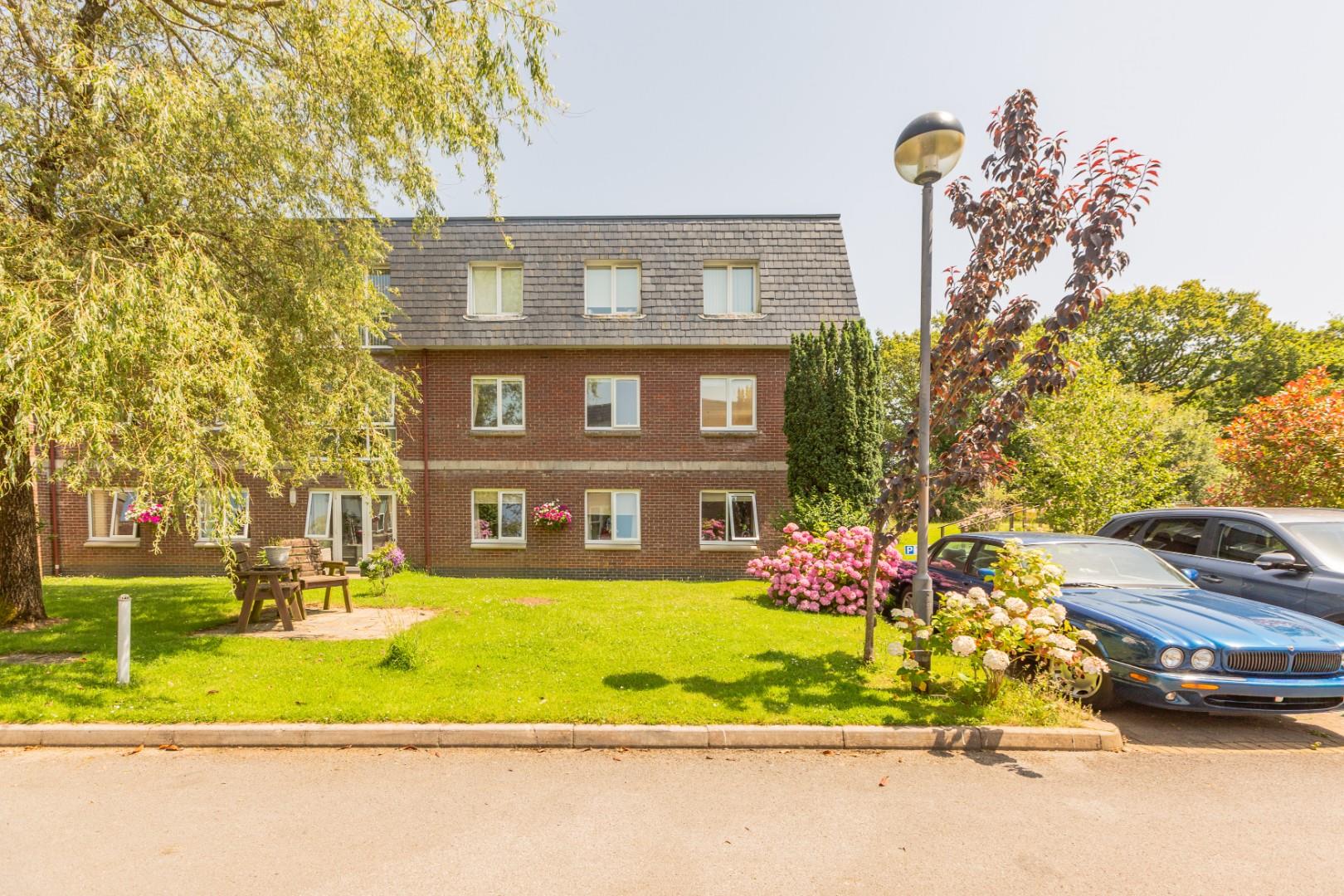 Willow court, Clyne Common, Swansea, SA3 3JB